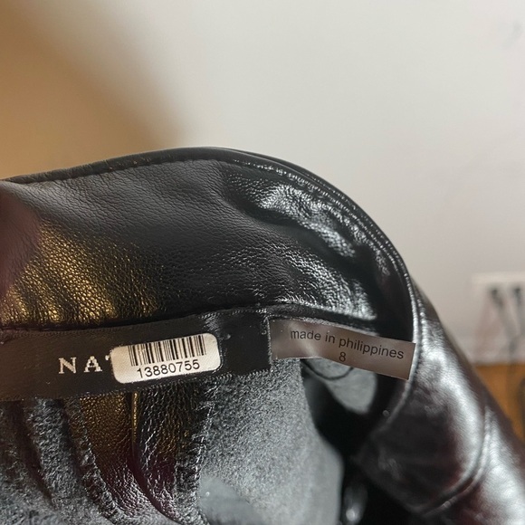 Natori Faux Leather Cropped Pants - Picture 6 of 6